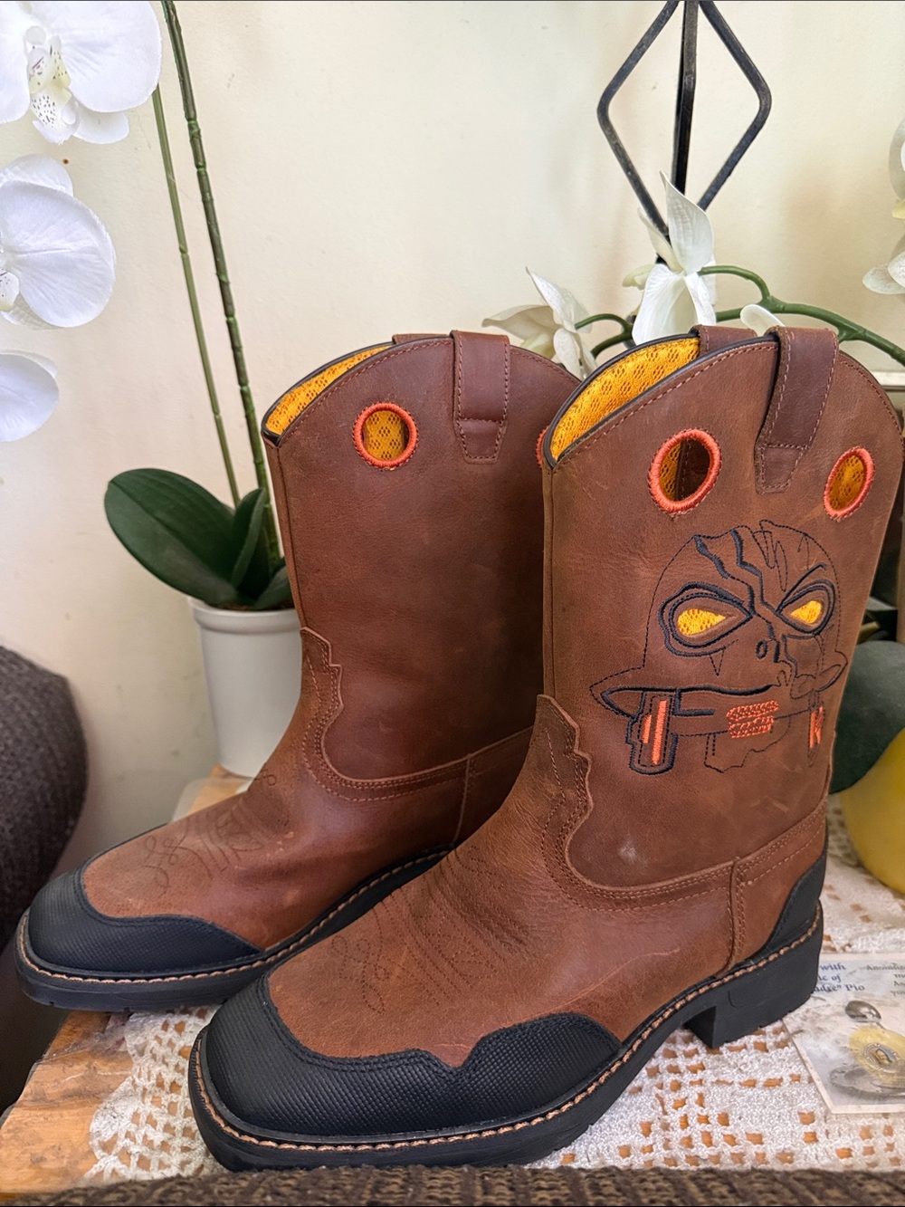 Cody James Brown Leather Western Work Boots with Orange Accents sz6 D